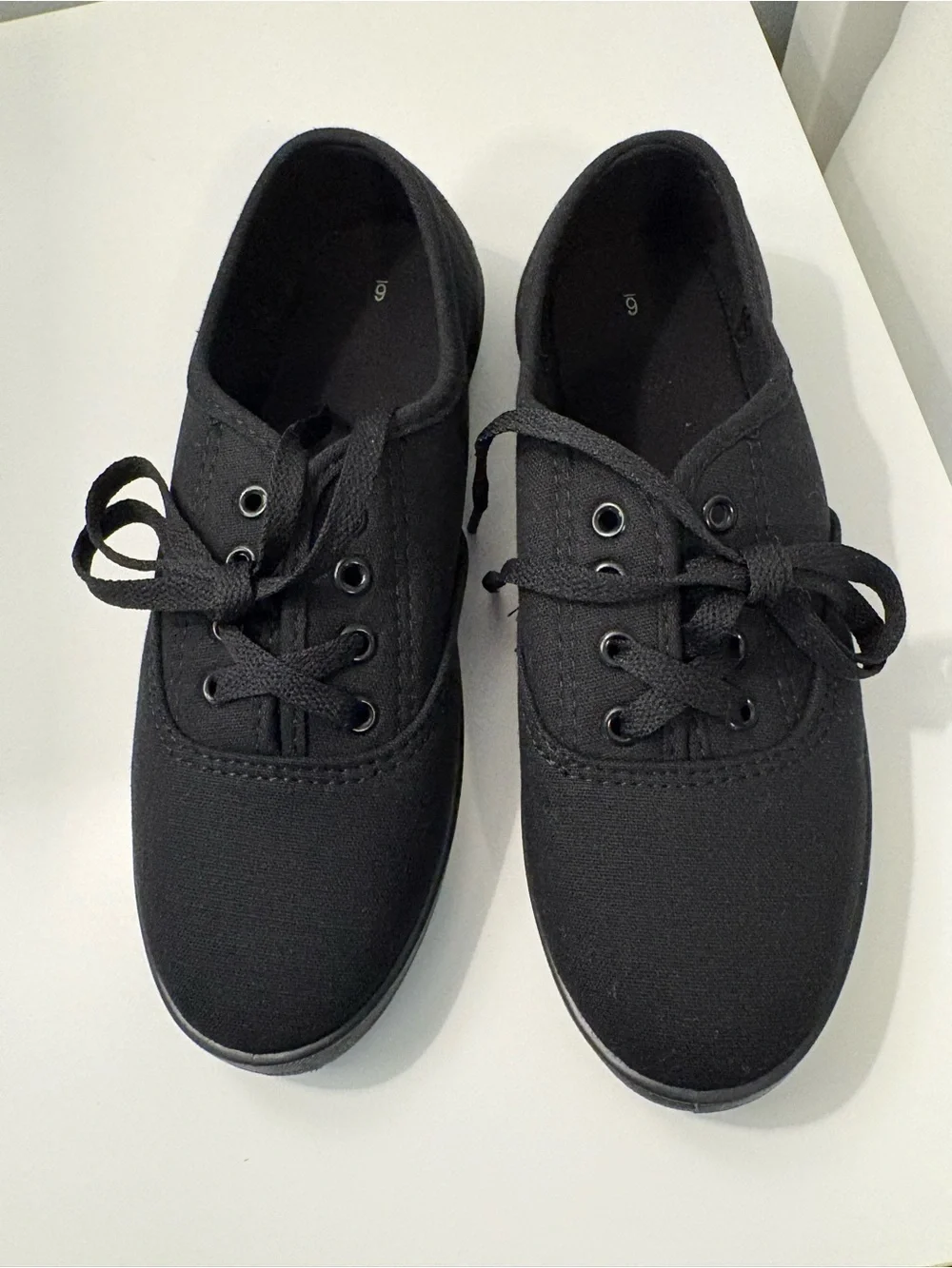 Classic Black Low-Top Canvas Sneakers for Women